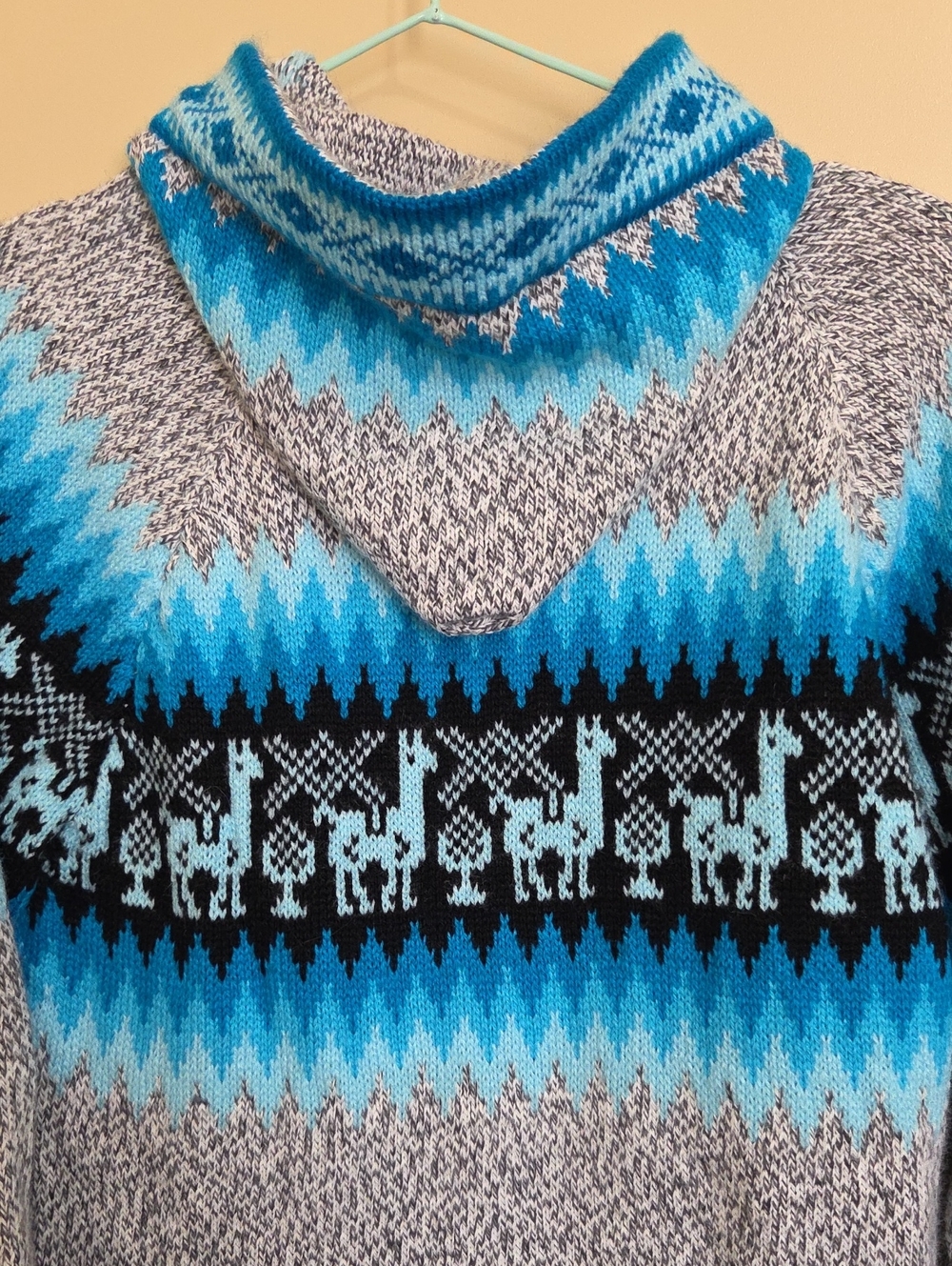 Alpaca Blue Patterned Hooded Women’s Sweater Jacket - Picture 5 of 10
